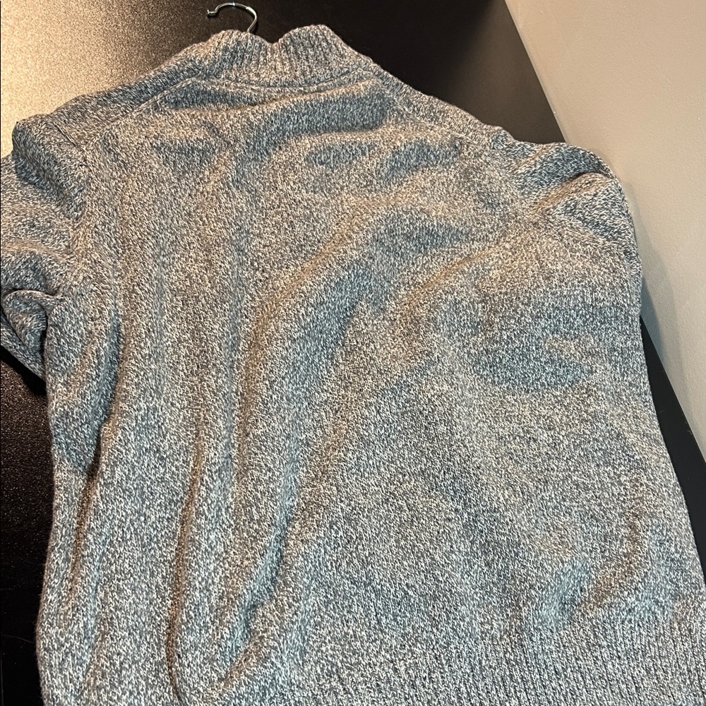 Izod Gray Button-Up Crewneck‎ Sweater - Picture 6 of 6